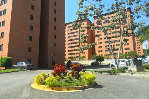 Imagen 5 de 5 de Alquiler De Hermoso Apartamento Parque Caiza