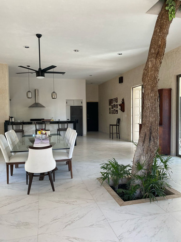 Casa Tipo Hacienda De Un Piso De 4 Recamaras En La Ceiba 2, Dzibilchaltún