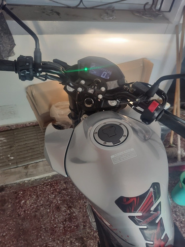 Imagen 9 de 16 de Honda Cb 250 Pgm-fi