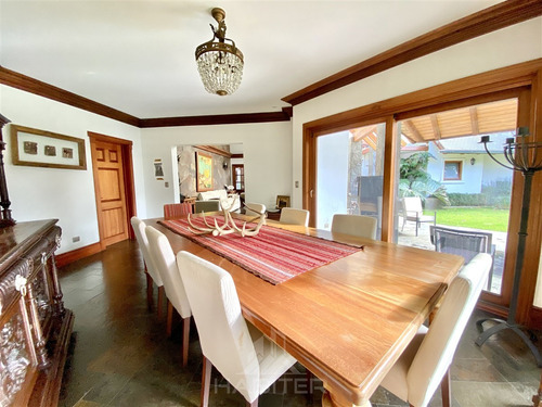 Casa En Venta De 6d En Condominio Los Cantaros. En Temuco