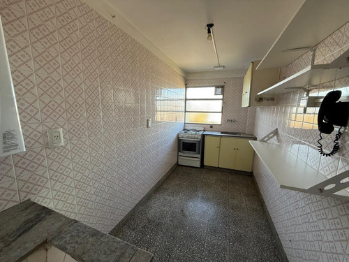 Alquiler | Departamento De 3 Ambientes Al Frente Con Balcón | Saavedra