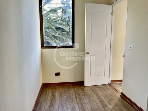 Departamento En Venta De 3 Dorm. En Las Condes, Sin Ruido.