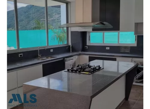 Vive Tranquilo Y Rodeado De Verde.(mls#243726)