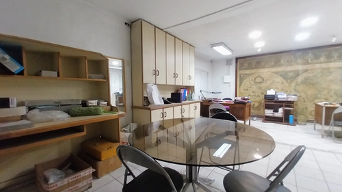 Arriendo Oficina Comercial Varios Usos Cocina Baños Santiago