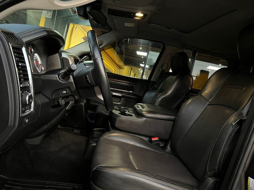 Imagen 13 de 15 de Chrysler Ram 1500 2016 Laramie 5.7 Dc 4x2