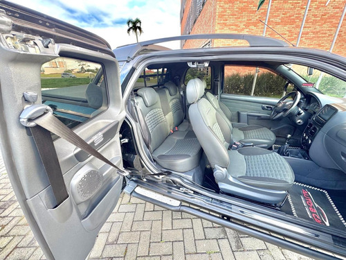 Fiat Strada 1.8 16v Adventure Cab. Dupla Flex 3p