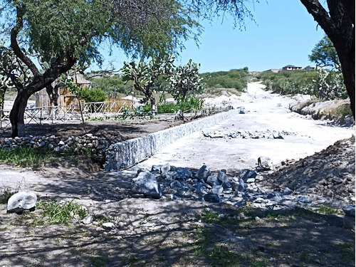 Terreno En Esquina De 546 M2 Dentro De La Privada De Aldea Cantalagua