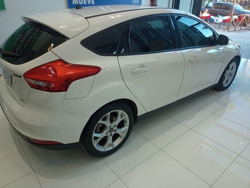 Imagen 9 de 15 de Ford Focus Se Plus 5p At 2017 Taraborelli Usados Entre Rios
