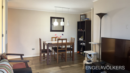 Venta Departamento En Calle Las Violetas, Huertos Familiare