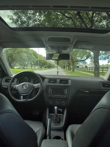 Volkswagen Vento 2.5 Luxury 170cv Tiptronic 2015