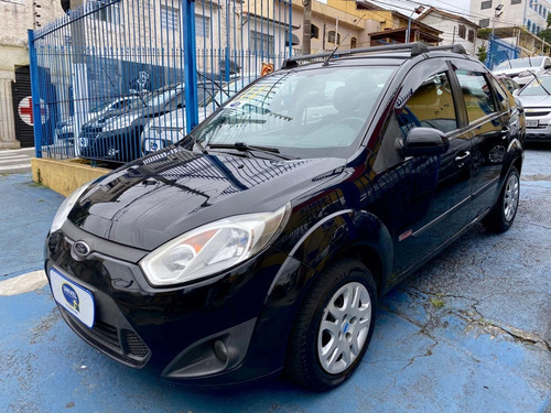 Ford Fiesta Sedan 1.6 8v!!! Completo!!!