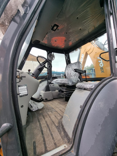 Imagen 10 de 15 de Retroexcavadora Case 770 Ex Magnum 4x4 Nueva