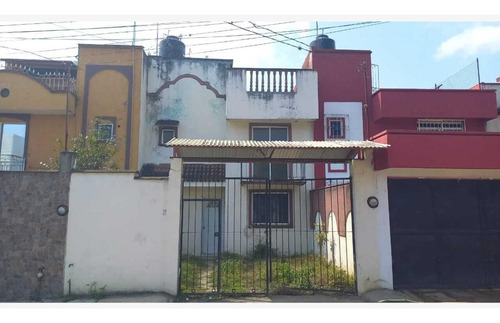 Casa De Recuperación Bancaria En Prolongación Calle 8 #875 Colonia Melesio Portillo, Fortín De Las Flores, Veracruz