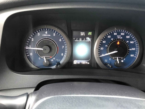 Imagen 13 de 15 de Toyota Sienna 2020 5p Limited V6/3.5 Aut