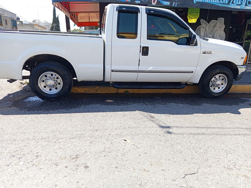 8 Cil Motor 5.4l 8 Birlos De Carga Automática Cabina Y Media