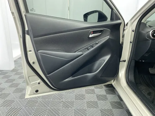 Mazda 2 1.5 Touring