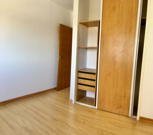 Imagen 8 de 14 de Departamento De 2 Ambientes Con Cochera En Venta - Zeballos 3600, Sarandí - Torres Del Sur