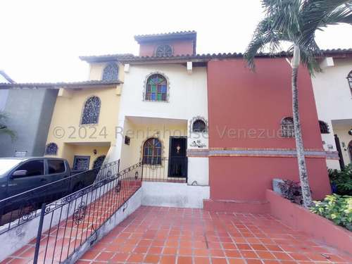 Casa En Venta En Los Cardones Excelente Inversion Zona Residencial Cod  2 - 4 - 1 - 4 - 0 - 4 -6  Mp