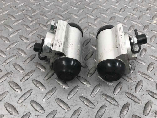 Par Cilindro Freno Tras Chevrolet Trax 4x2 1.8 Std 2012/2016 (Usado)