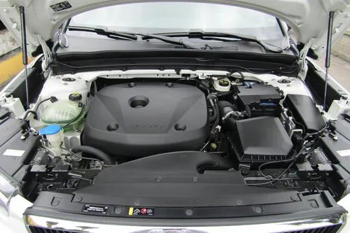 Volvo XC40 2.0 T4 Momentum