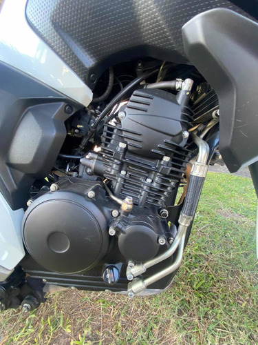 Imagen 10 de 11 de Yamaha Fz25