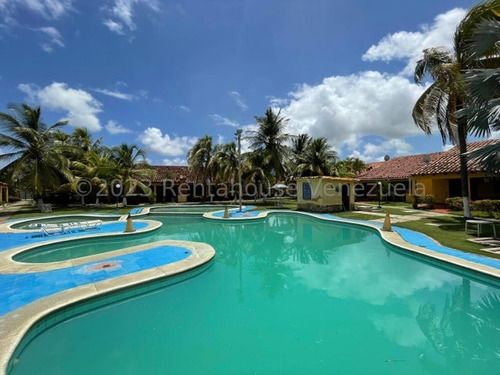 Townhouse En Chichiriviche, Ciudad Flamingo, Codg Mas 24-8226
