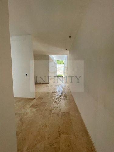 Imagen 17 de 20 de Casa De Una Planta En Amplio Terreno De 1000m2- San Ramón Norte