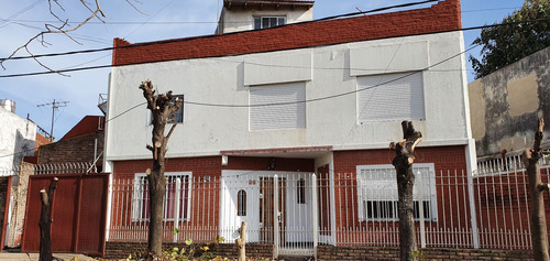 Departamento Tipo Casa Al Frente 4 Ambientes Con Terraza