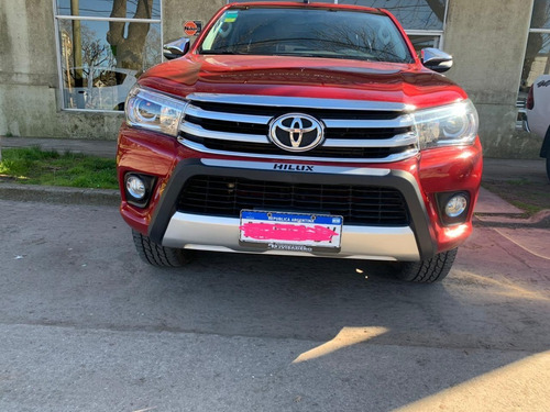Imagen 2 de 8 de Toyota Hilux D/c Srx 4x4 Automatico 2017