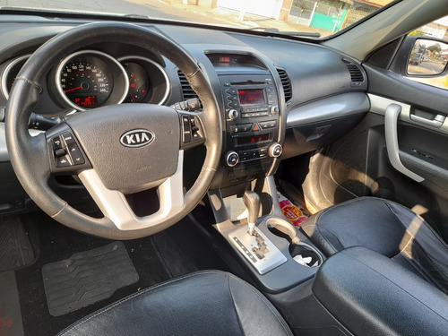 Imagem 14 de 16 de Kia Sorento Ex 2011 2.4 Impecável