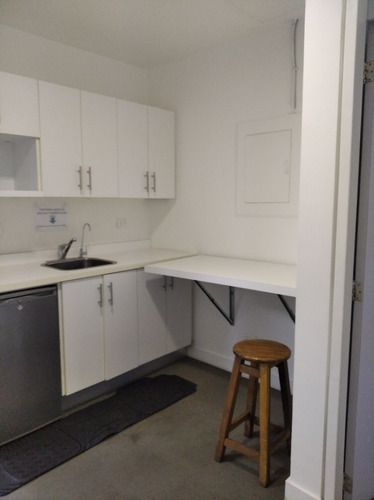 En Alquiler Oficina En Las Mercedes De 136m2