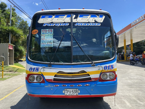 Buseta Agrale Ma 8.5tca Plus E 30 Pasajeros 2006