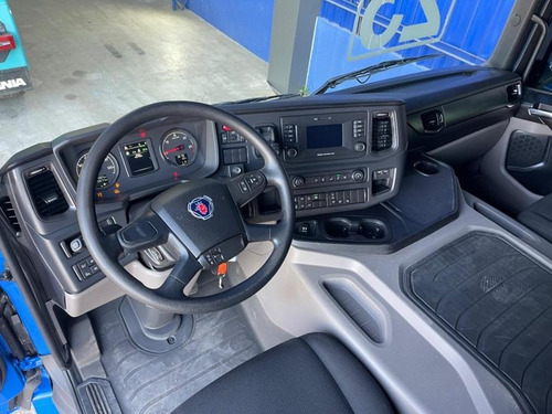 Scania P 360 Ano 2023 8x2 Bitruck Bem Nova Sem Detalhes