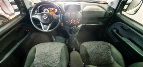 Imagem 8 de 8 de Fiat Doblo 2019 1.8 16v Essence 7l Flex 5p