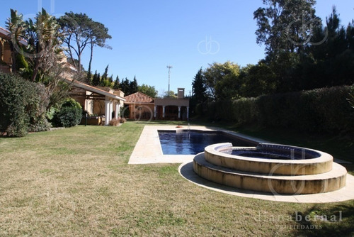 Imagen 4 de 29 de Punta Del Este, Beverly Hills , Residencia De 4 Dormitorios Y Piscina Climatizada.- Ref: 54207