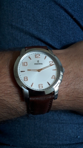 Relógio Festina Social Modelo Slim Pulseira Couro