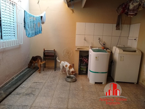 Casa À Venda No Bairro Granjas Santa Terezinha - Taubaté/sp - 850