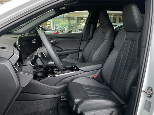 Audi Q6 E-Tron S line quattro