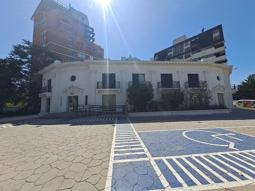 Arriendo De Local Comercial En Vitacura Id 54.324-ret