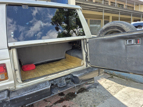 Mitsubishi Montero 2.6 L042 Cabinado