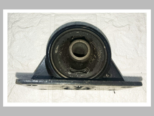 Soporte Trasero Motor Mitsubishi Panel L300 2.4 Mb436047