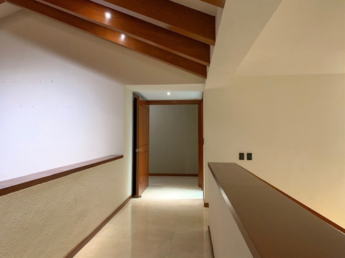 Imagen 8 de 30 de Casa De Super Lujo En Club De Golf Santa Anita Zona Sur
