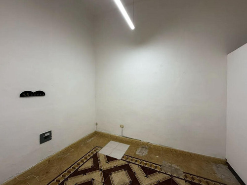 Renta De Local Comercial De 320 M2 En El Centro