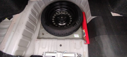 Nissan Versa 1.6 Sense Cvt