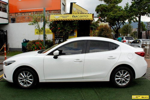 Mazda 3 2.0 Touring