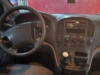 Imagen 6 de 8 de Hyundai H100 2010 270,000km