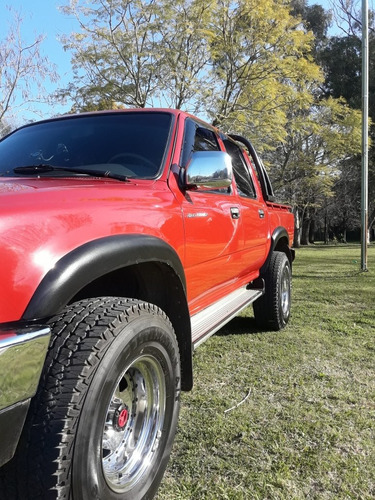 Toyota Hilux 2.4 Sr5