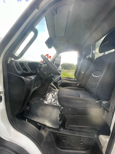 Iveco Daily 35-150 Cs Plataforma Guincho -ano 2021