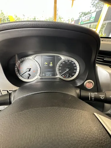 Nissan Frontier 2.5 Le