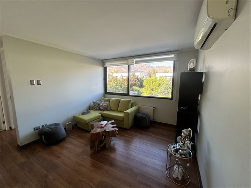 Casa En Venta De 4 Dorm+ Estar + Piscina En Chamiser